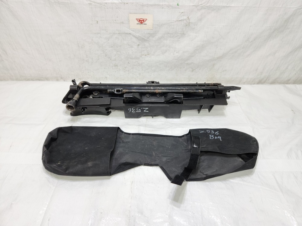 2007-2017 Lincoln Navigator Emergency Spare Jack Tool Set Kit OEM