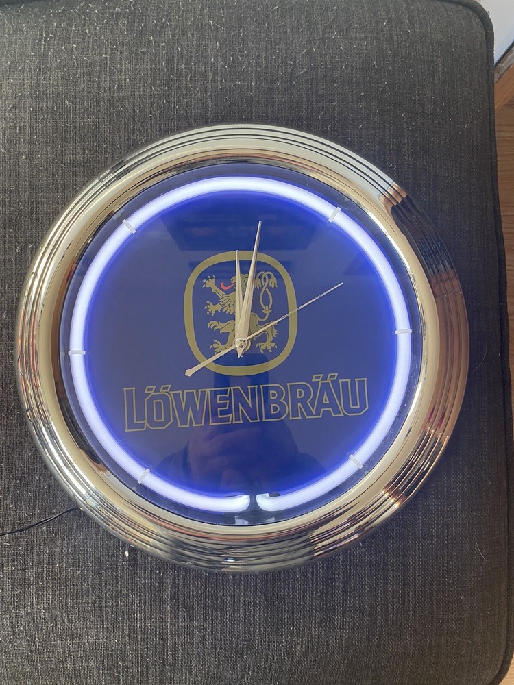 Lowenbrau Clock