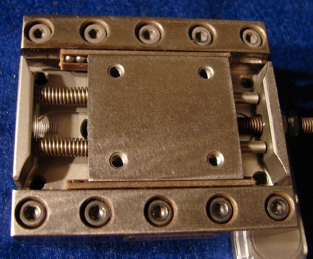 Newport M-UMR5.16 Linear Translation Stage