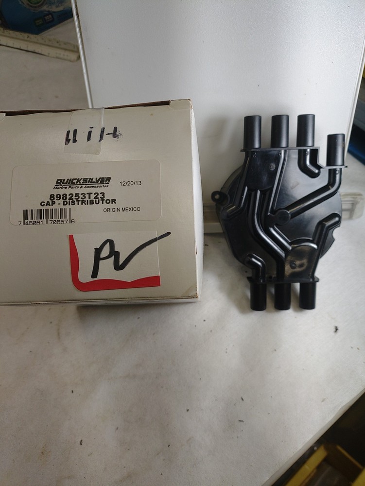 898253T23 Mercury Marine Distributor Cap