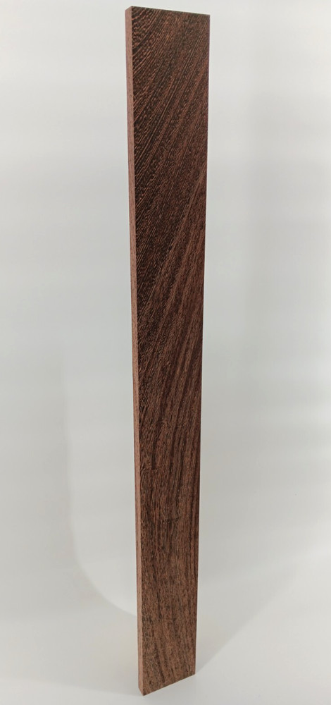 Wenge board aka Millettia laurentii
