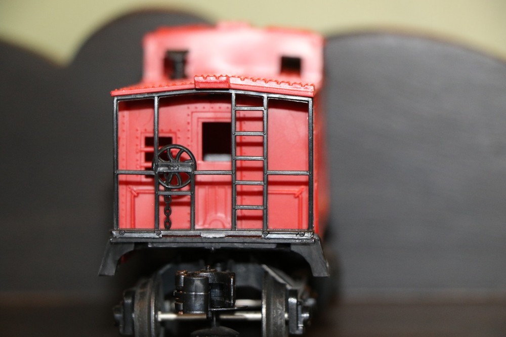 Lionel modern with set box, beautiful condition, smoke, light, forward/reversebx