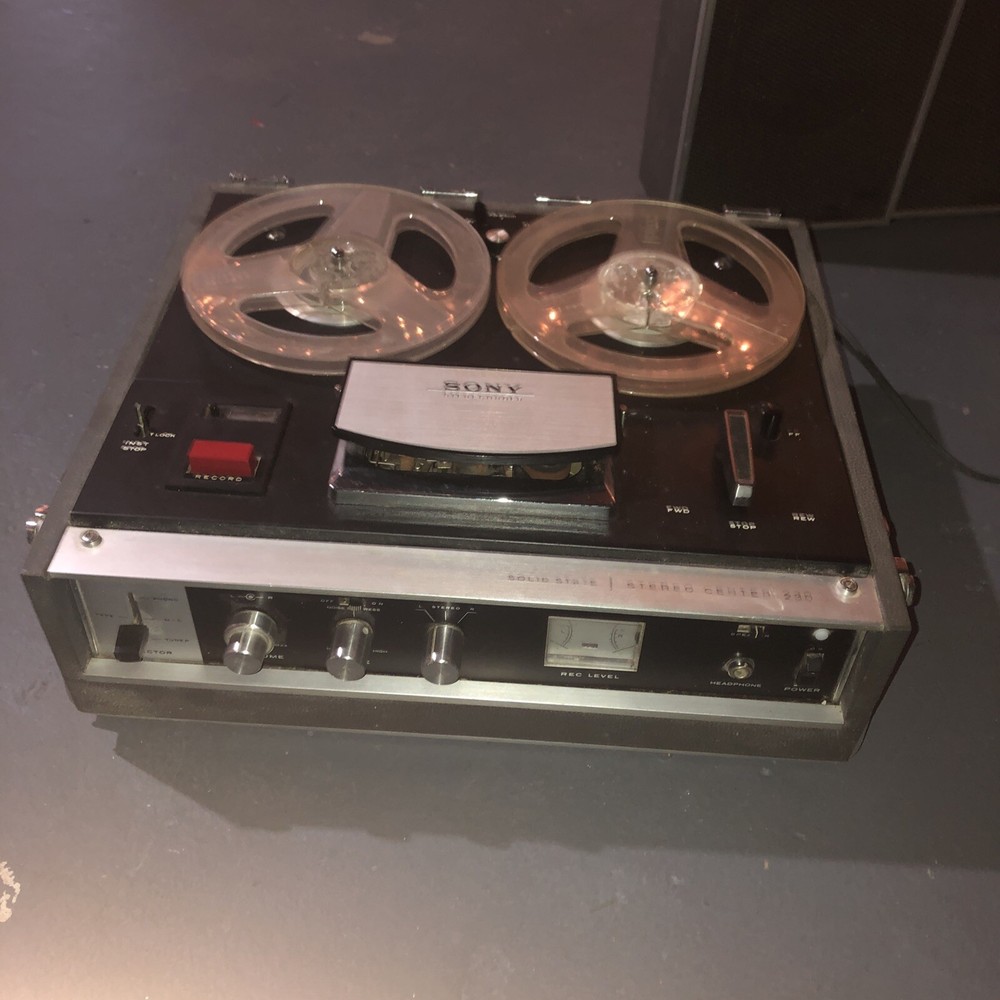 VINTAGE SONY SOLID STATE STEREO CENTER 230 Recording Powers On But Untested.