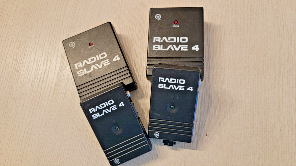 Quantum Radio Slave 4 Frequency B (2)Wireless Receivers & (2)Transmitters