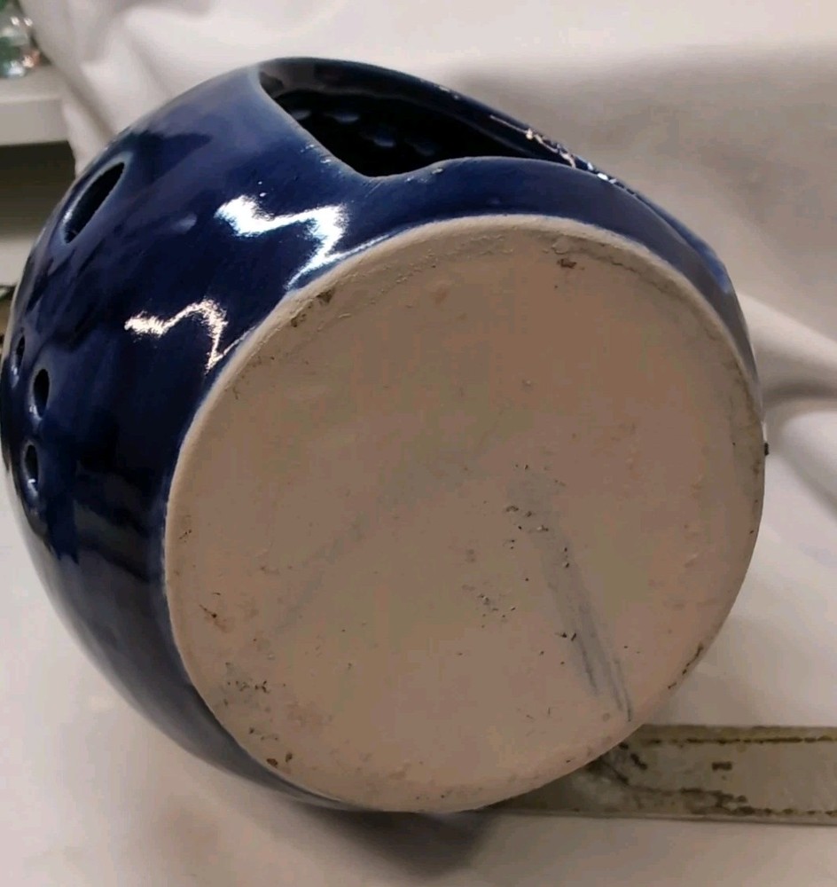 Hand Made Ceramic Bulb Shaped LUMINARY Candle Holder VGC