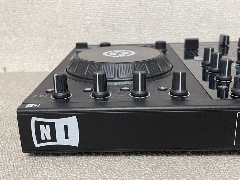 Native Instruments Traktor Kontrol S2 MK1 DJ Controller 2-Channel with Adaptor