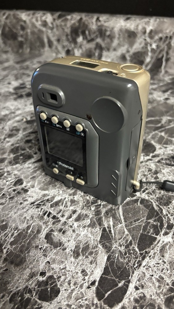 Polaroid PDC 700 Digital Camera with Leather Case Vintage Untested No Battery