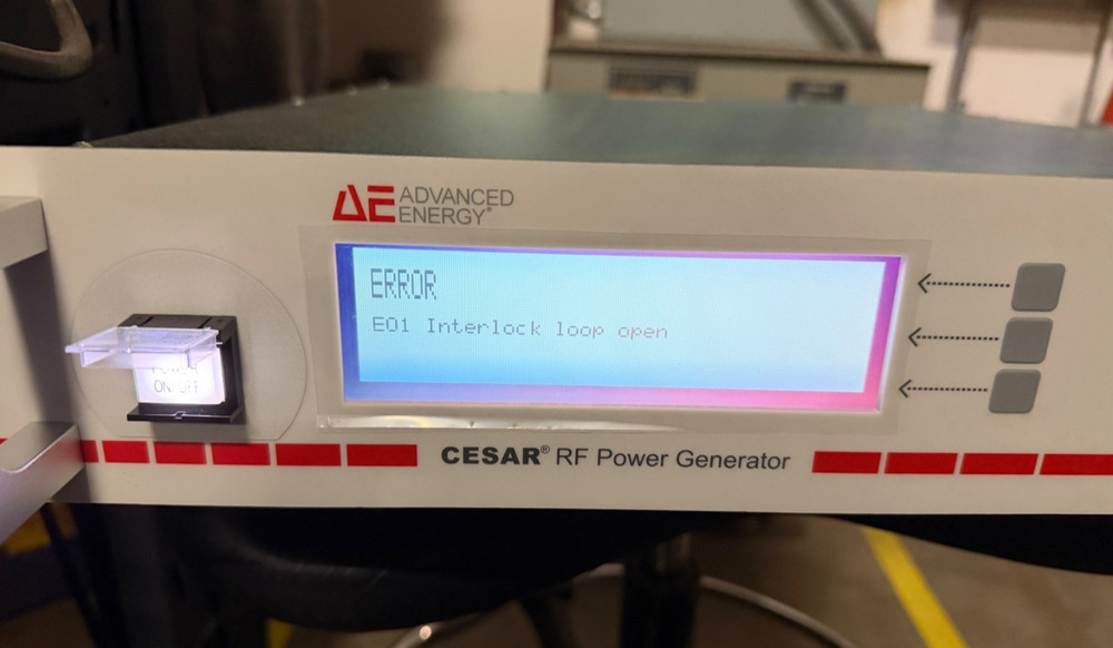 AS IS POWERS ON AE Advanced Energy Cesar RF Power Generator 64000035