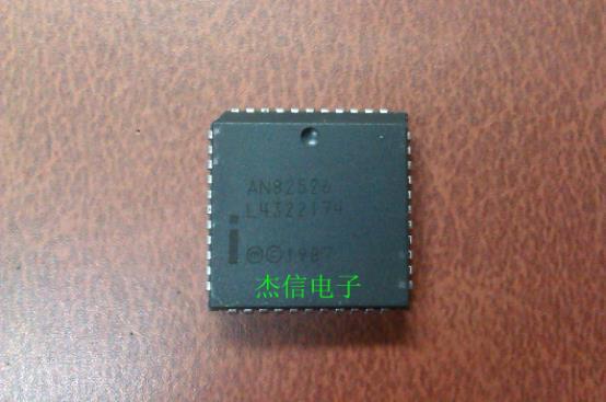 10pcs AN82526 82526 PLCC44 new