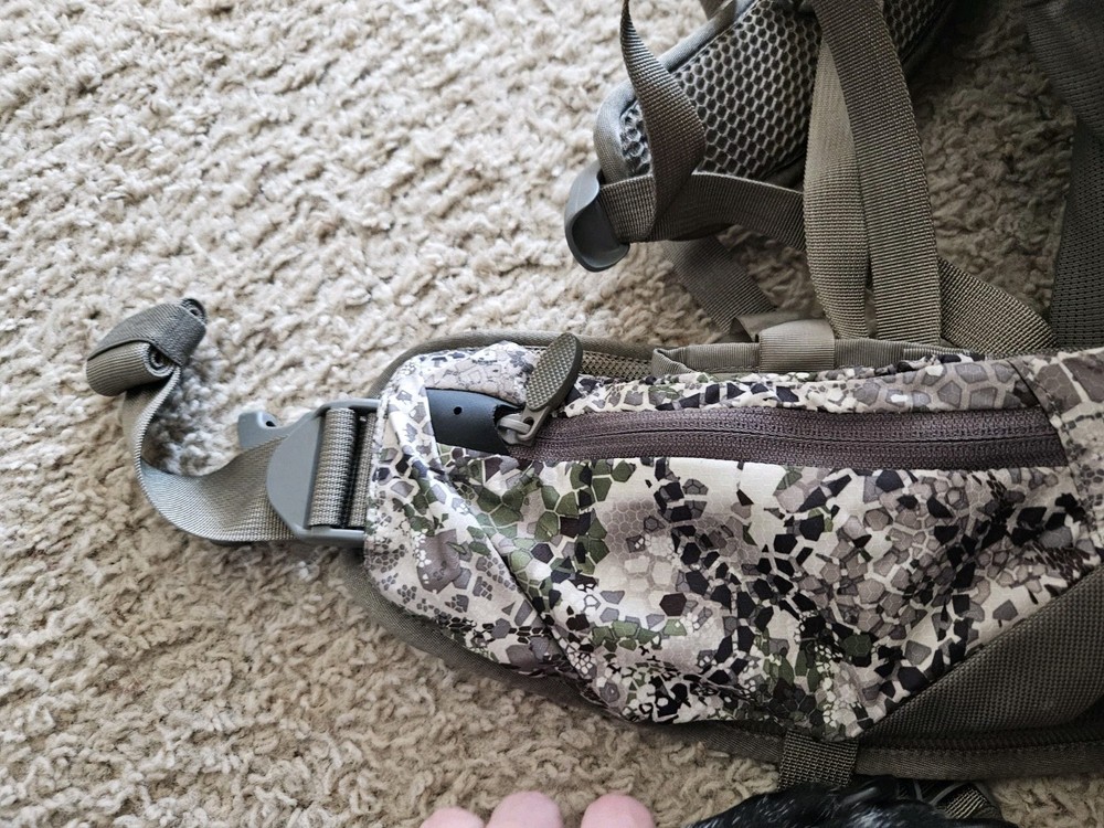 Badlands Sacrifice LS Backpack