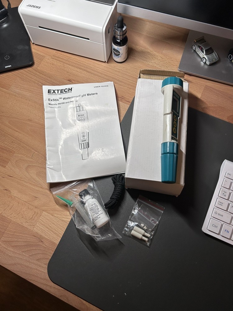 Extech PH100 ExStik PH Waterproof Meter