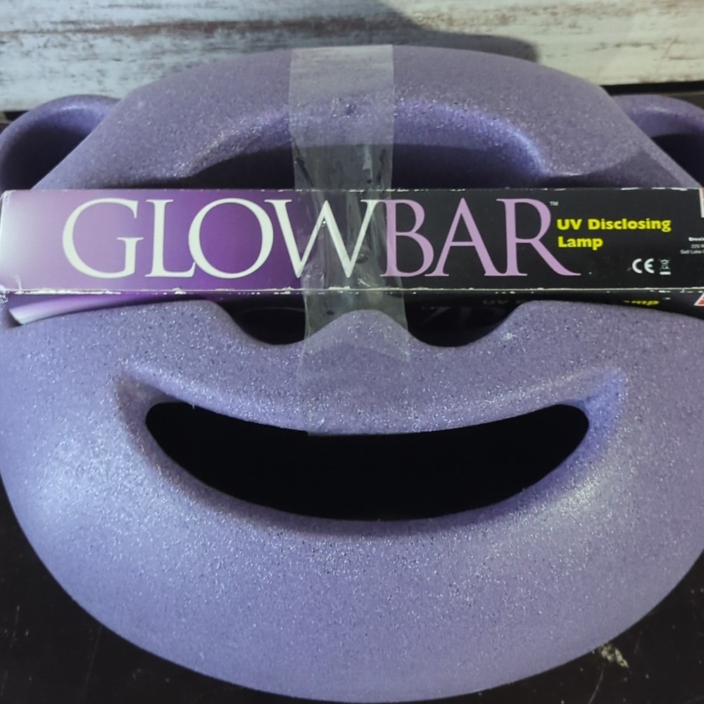 GlitterBug Disclosure Center with GlowBarLED