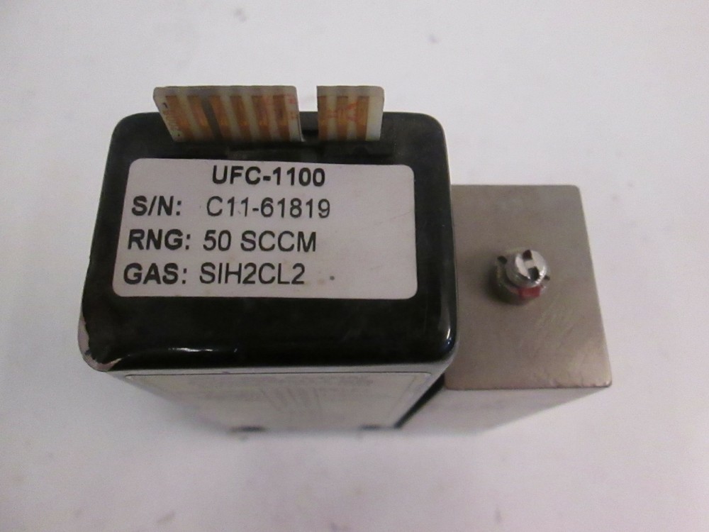 Unit UFC-1100 Mass Flow Controller, SIH2CL2, 50 SCCM, Used