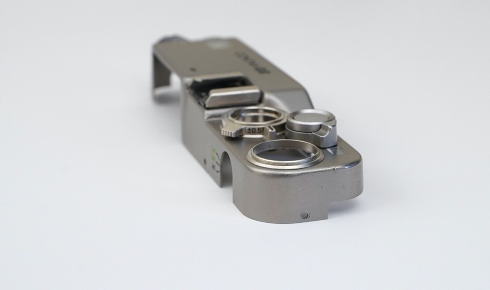 CONTAX G2 Camera Top Plate