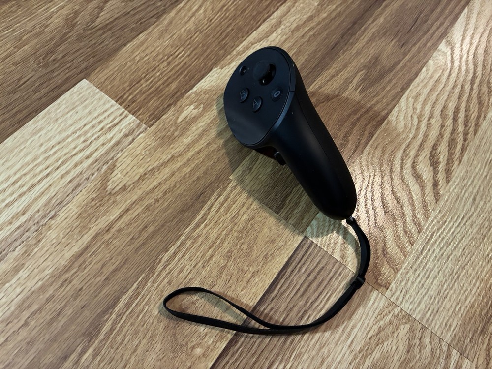 Meta Quest Pro VR Virtual Reality Right Controller Only Tested Working