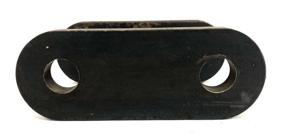 Capacity Trucks Inc Front Structure Spring Shackle 103493 NOS