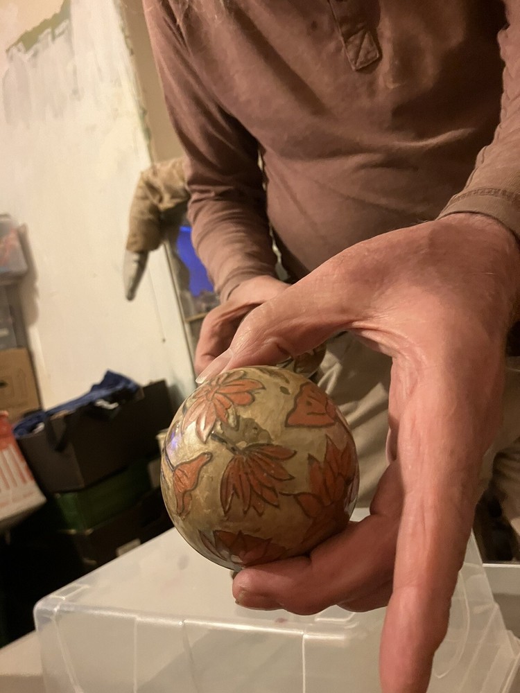 Metal Russian Style Egg On Stand