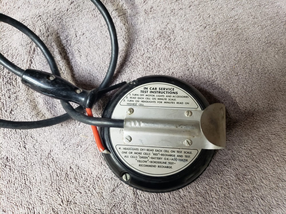 VINTAGE WILLARD CHECKMASTER BATTERY CELL TESTER