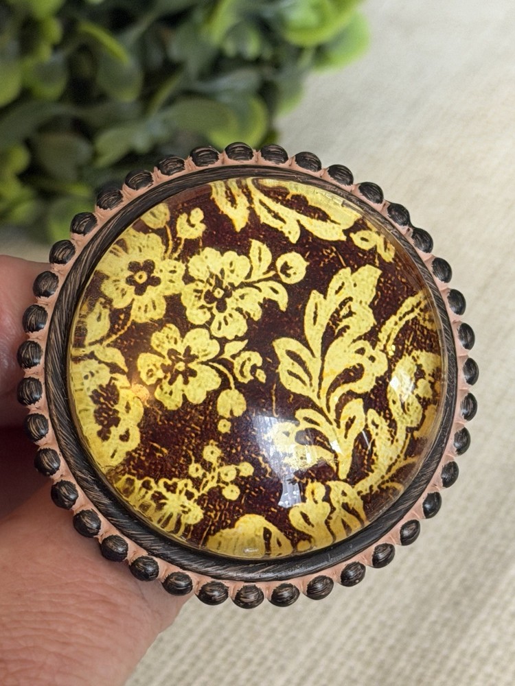 4 Large Vintage Style Cast Iron Distressed Cream Brown Glass Floral Knobs Pulls