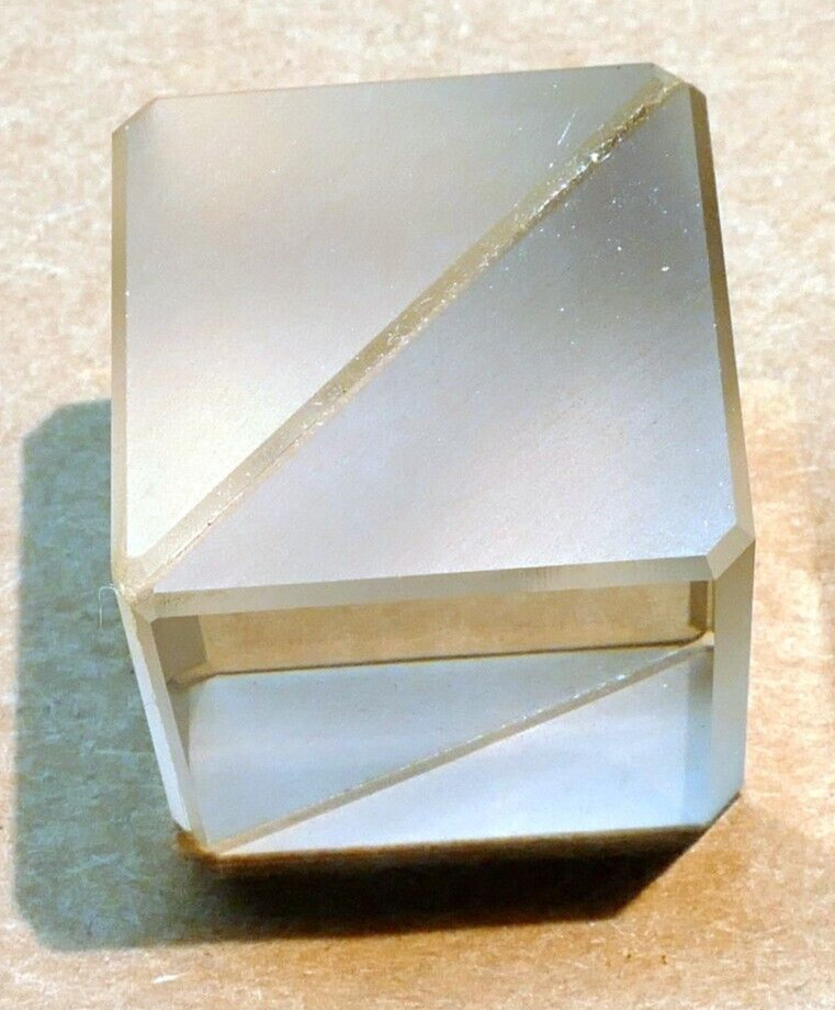 25.6mm Wire Grid Polarizing Cube 1" 400-700nm