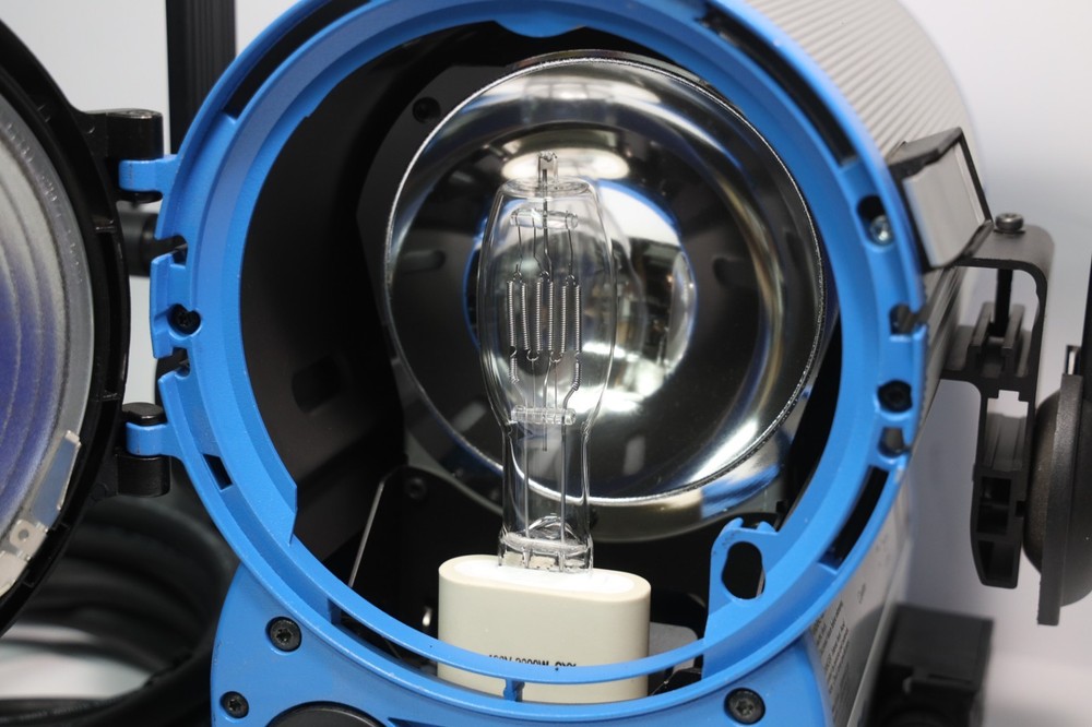 ARRI T2 2000W Tungsten Light, Great Condition