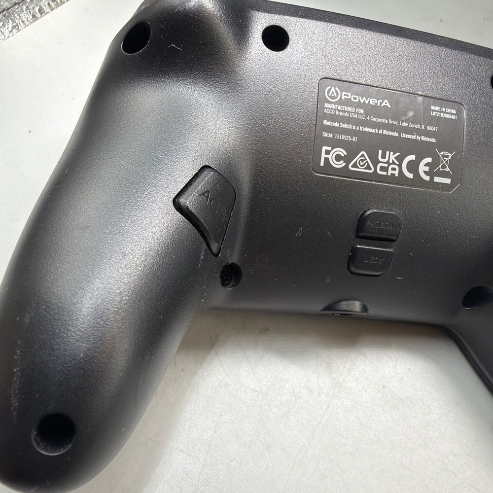PowerA Wired Controller for Nintendo Switch - Matte Black - USED NO CABLE