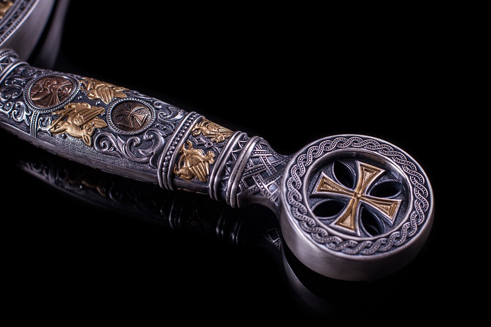 Marto - Silver Templar Sword with Gold
