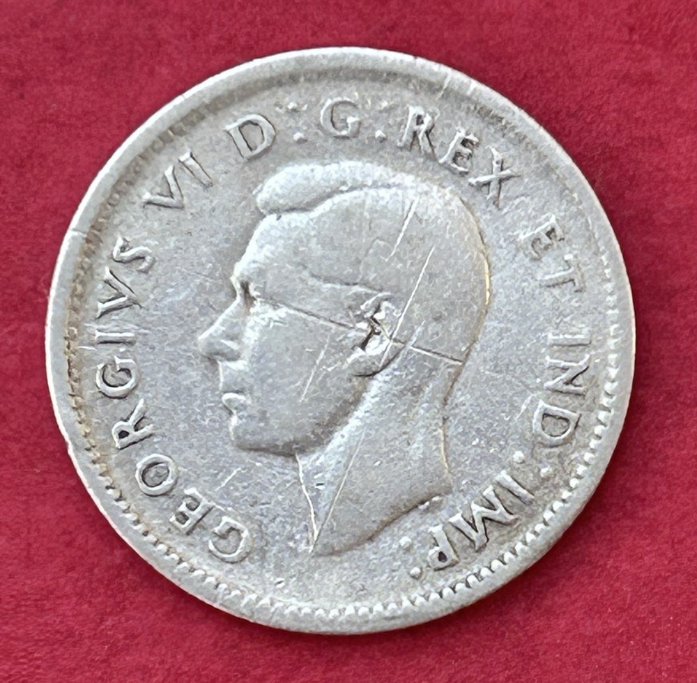 1946 Canada 10 Cents Silver Coin