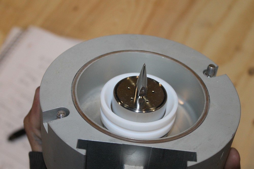 Finnigan Mass Spectrometer HEAD