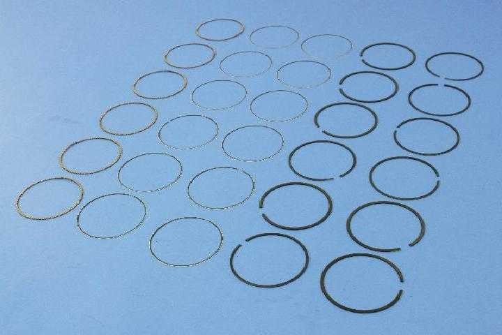 Engine Piston Ring Set Mopar 68078776AA