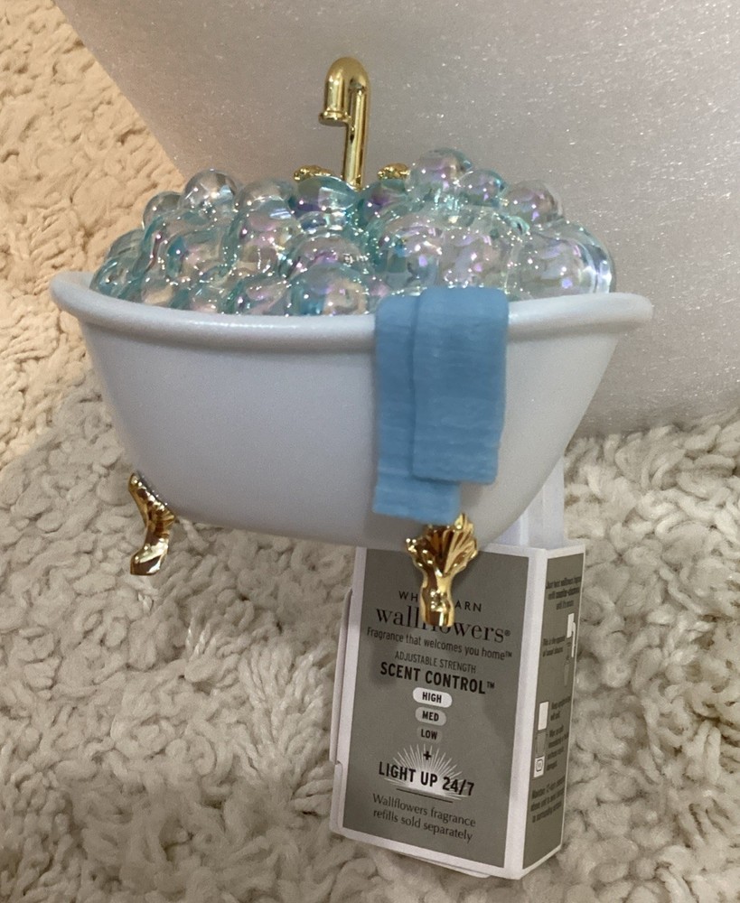 Bath & Body Works~*BUBBLE BATH*~Scent Control Wallflower Plug~NEW
