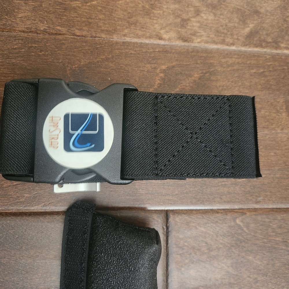 AppStrap Pilot Kneeboard – Fits iPad & Tablets