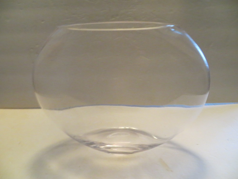 Glass Narrow Round Vase