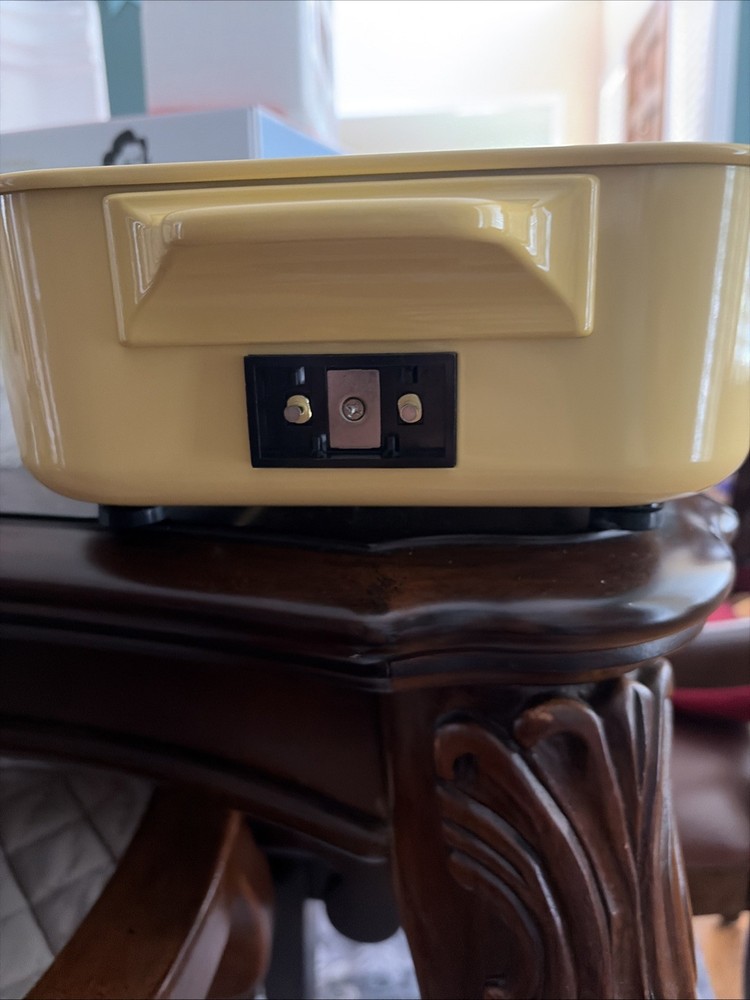 BRUNO Compact Hot Plate Gold BOE021