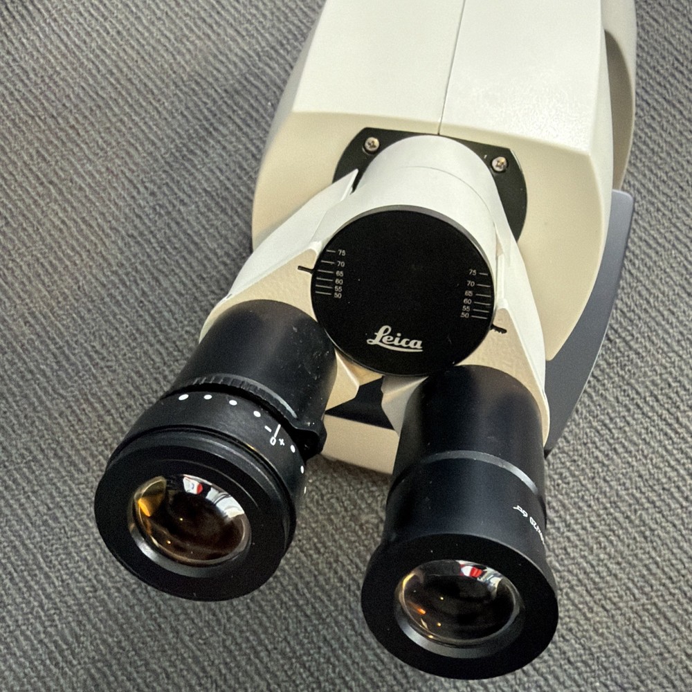 Leica DM750 Microscope W/ Objectives