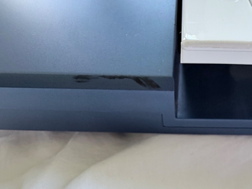 Novation UltraNova 37-Key Synthesizer- Vocoder Mic + Soft Case + USB – Excellent