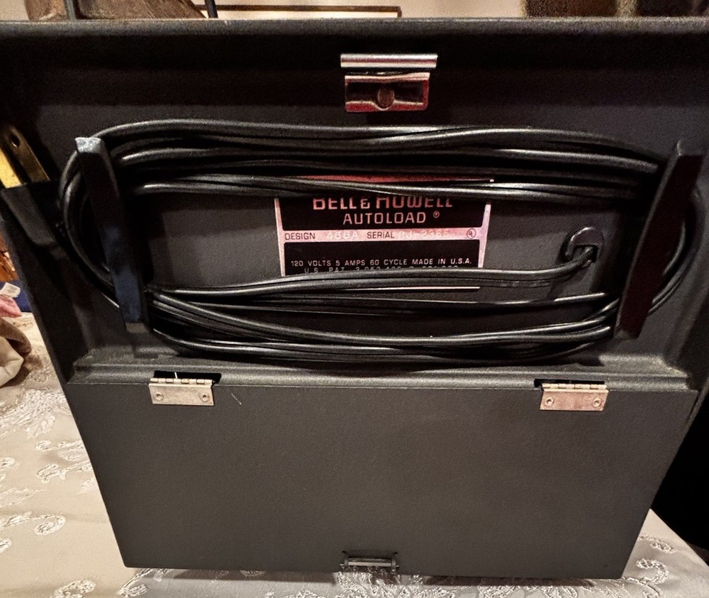 Bell & Howell Compatible Autoload 8mm Super 8 Projector 466A