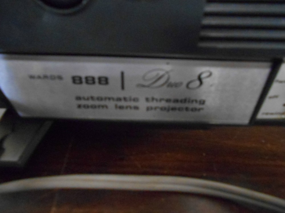 VINTAGE MONTGOMERY WARD -888A PROJECTOR