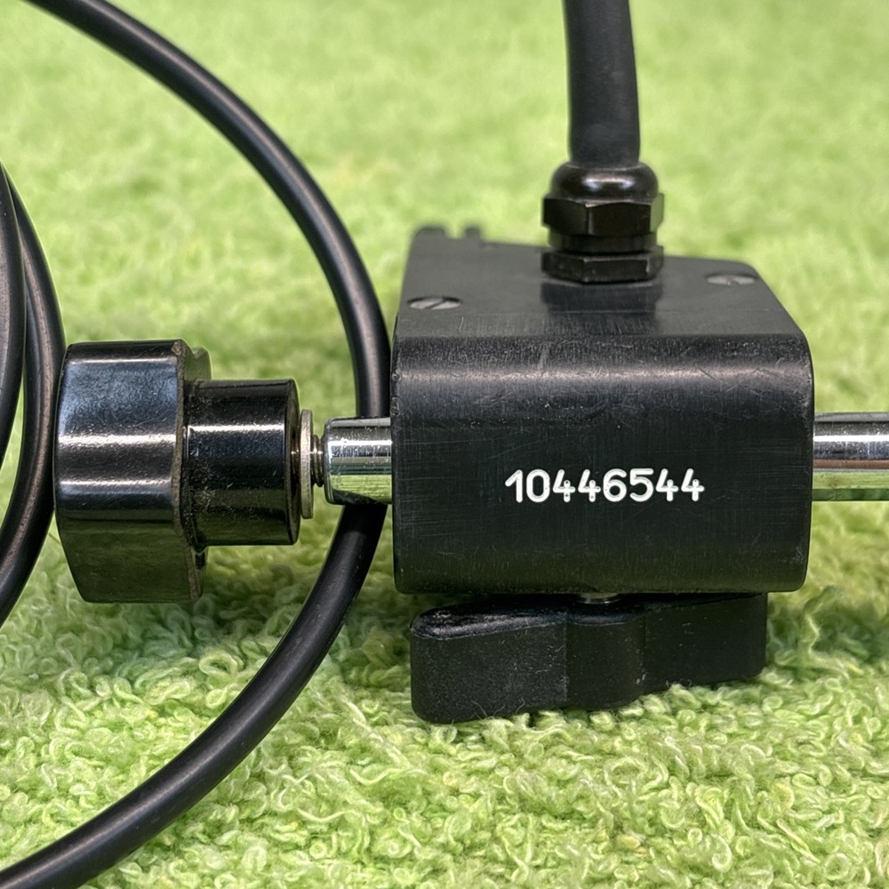 Mouth Switch for Neuro Microscope, Leica™ 10446544