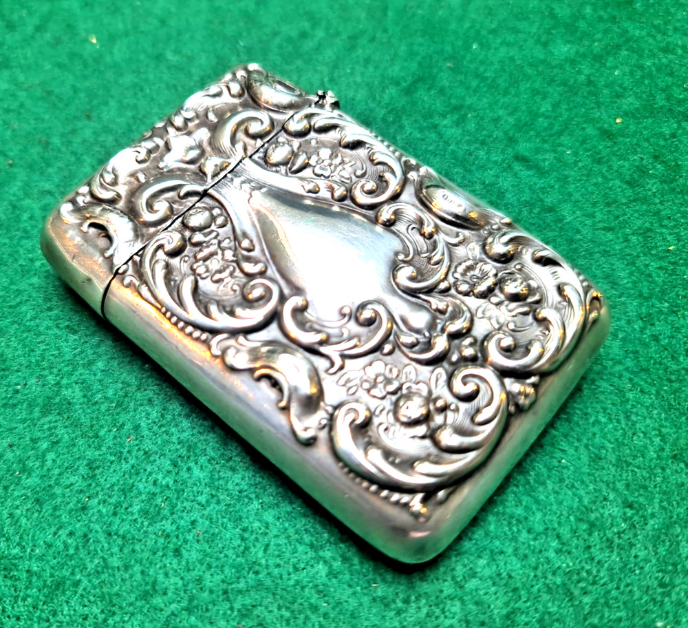 ATTRACTIVE SOLID SILVER VICTORIAN CARD CASE WITH EMBOSSED DECORATION