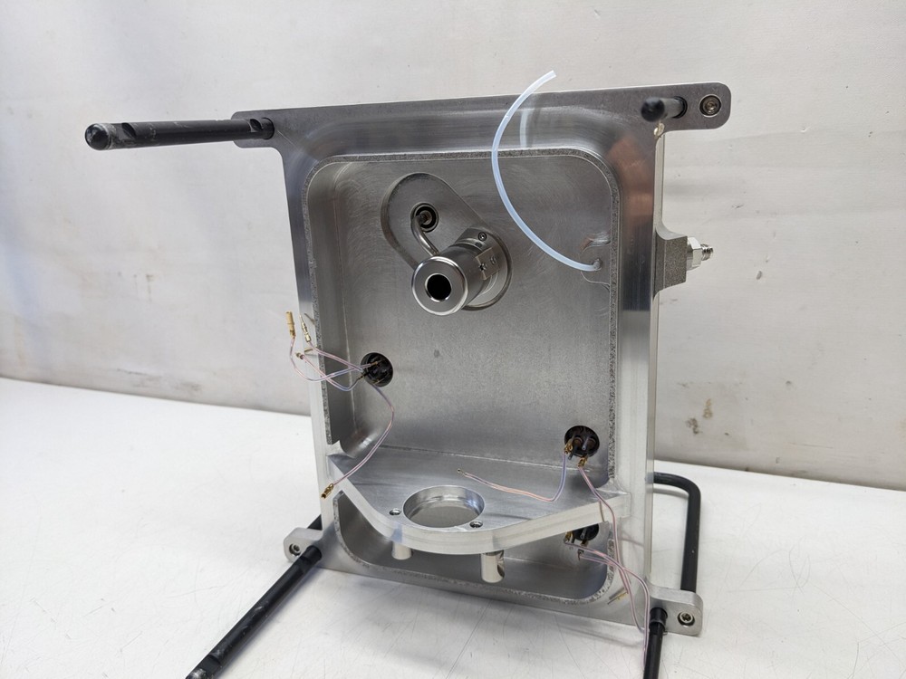 Thermo Finnigan Mat LCQ Mass Spectrometer Analyzer Assembly