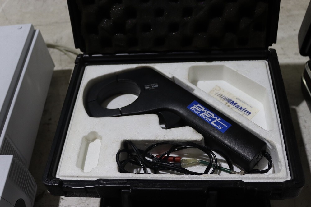 FW Bell UM-1000 Utility Master  Current Clamp Probe W/CASE