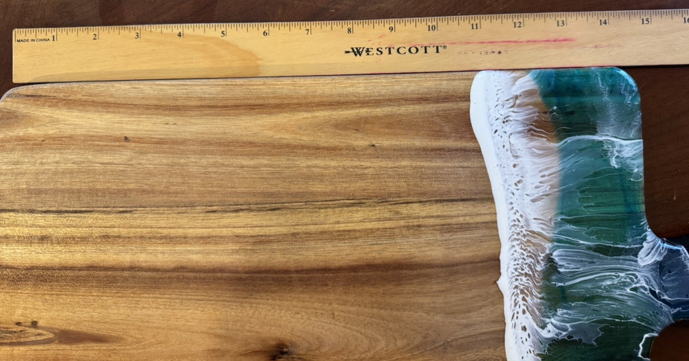 CUTTING BOARD WOOD WITH OCEAN NWT