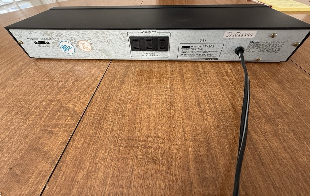 Sansui AT- 202 audio program timer in black. 3 outlets to control system. Tested