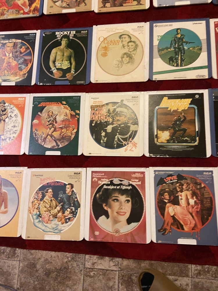 RCA Selectavision VideoDisc Player SFT W 100 System Powers On Untested + 45 DISC