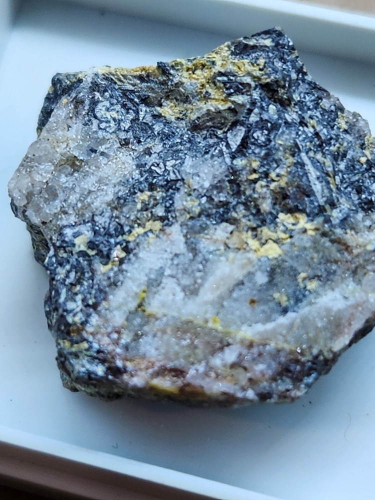 Beautiful Schumacherite specimen