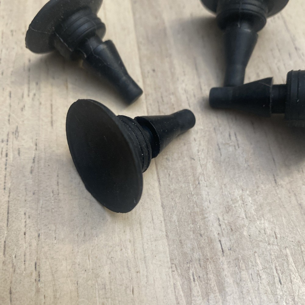OMEGA H3000S Juicer - Replacement Rubber Feet Replacement Part Only