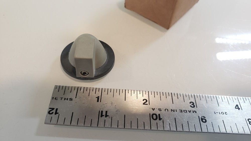 (10) KORRY ELECTRONICS KNOBS MS25169-2 5355-00-818-6359