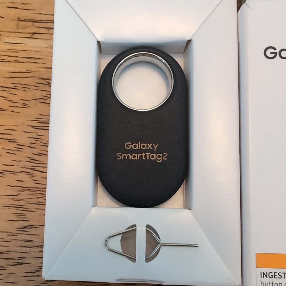 2 Samsung SmartTag 2 Bluetooth Accessory Tracker Locator - Open Box