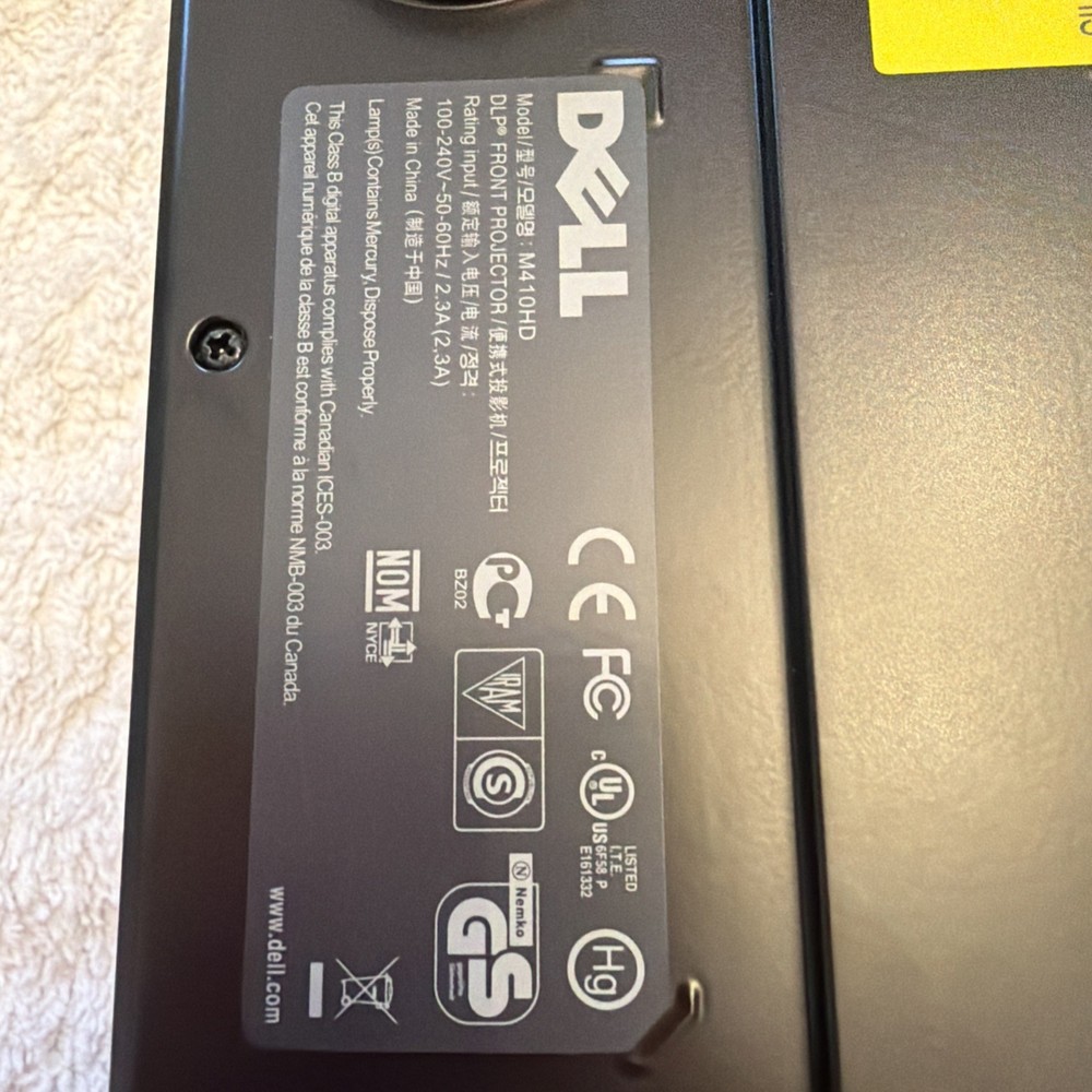 Dell M410HD Projector w/ Remote Control, Cables, & Carrying Case